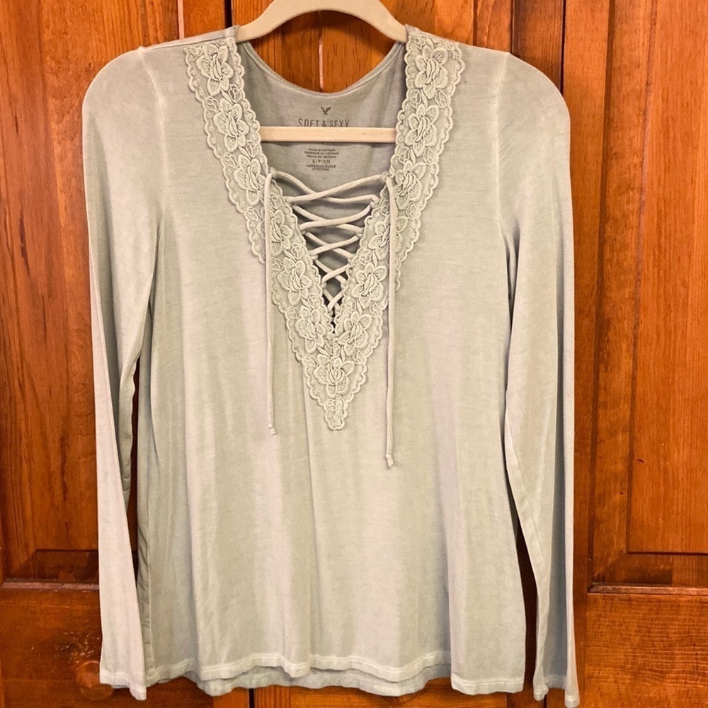 Soft & Sexy AEO Longsleeved Tee V-Neck Embellished By Floral Lace Tie Up Insider